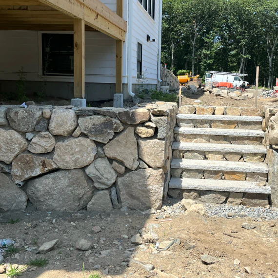 Retaining Walls & Hardscaping
